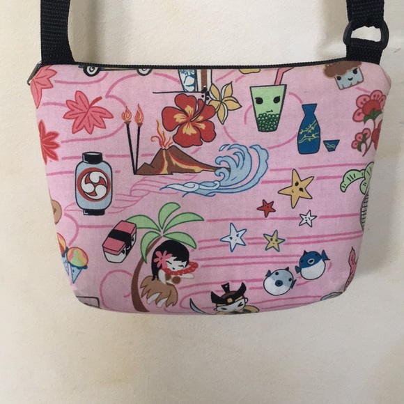 ✨ Pink Kawaii Crossbody Bag - Picture 2 of 5